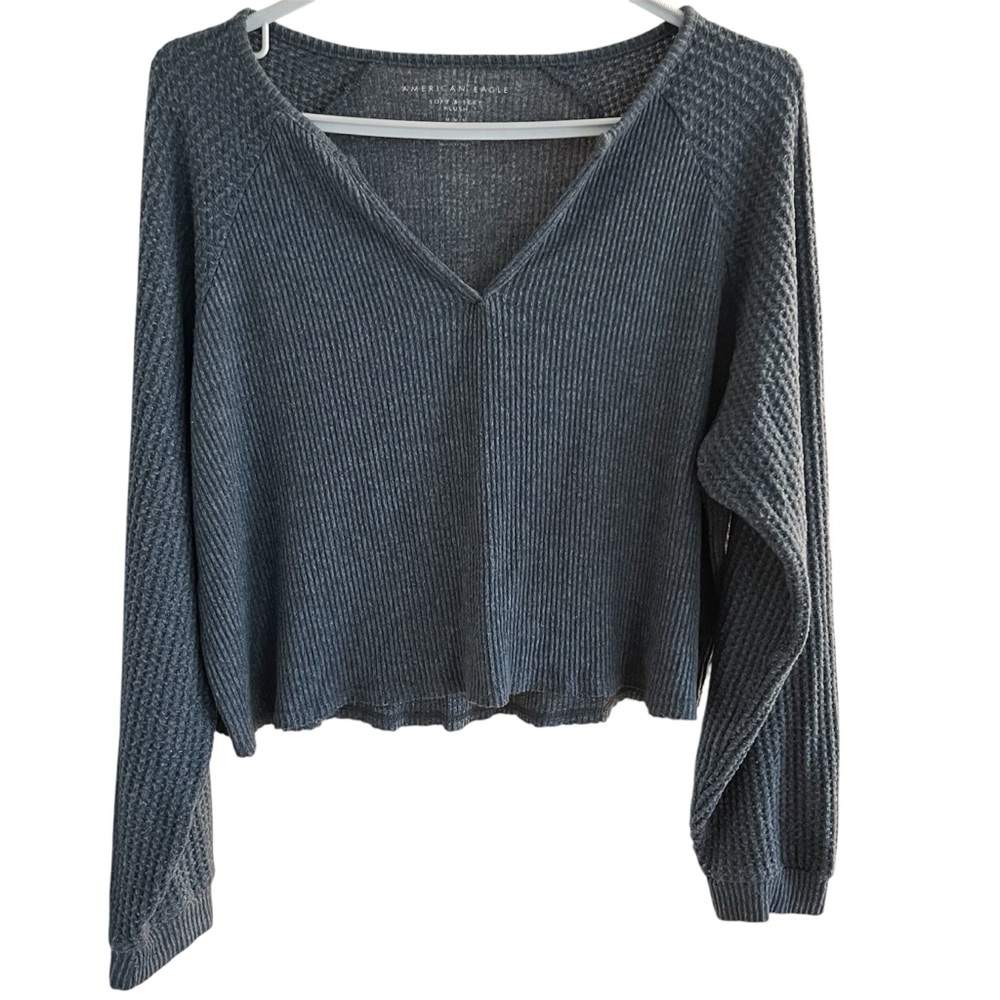 🐚🪼 2/15$ TOPS 🪼🐚
 Blue Gray Waffle Knit V-Neck Cropped Long Sleeve Top